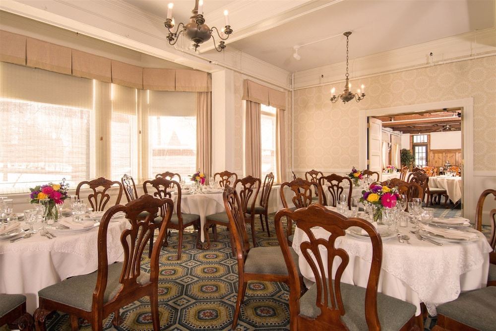 Photo of Livingroom in Middlebury