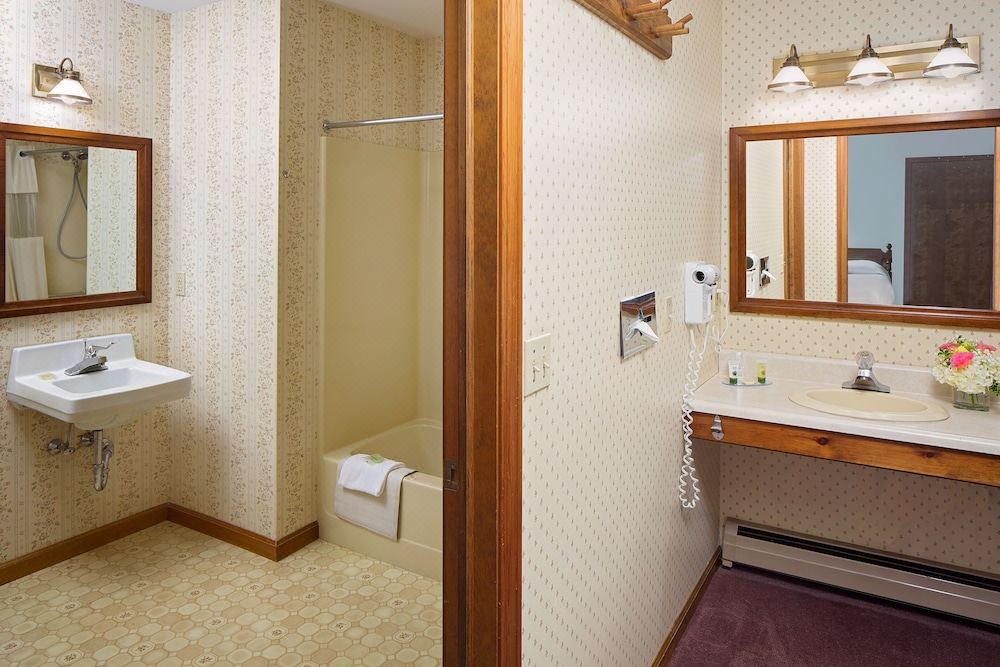 Photo of Bathroom in Manchester Center