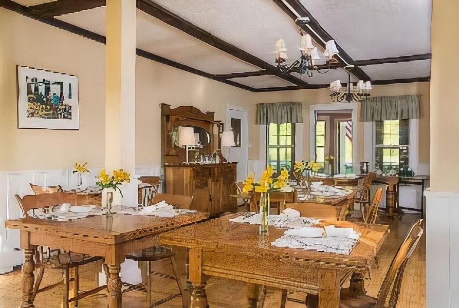 Photo of Livingroom in Stowe