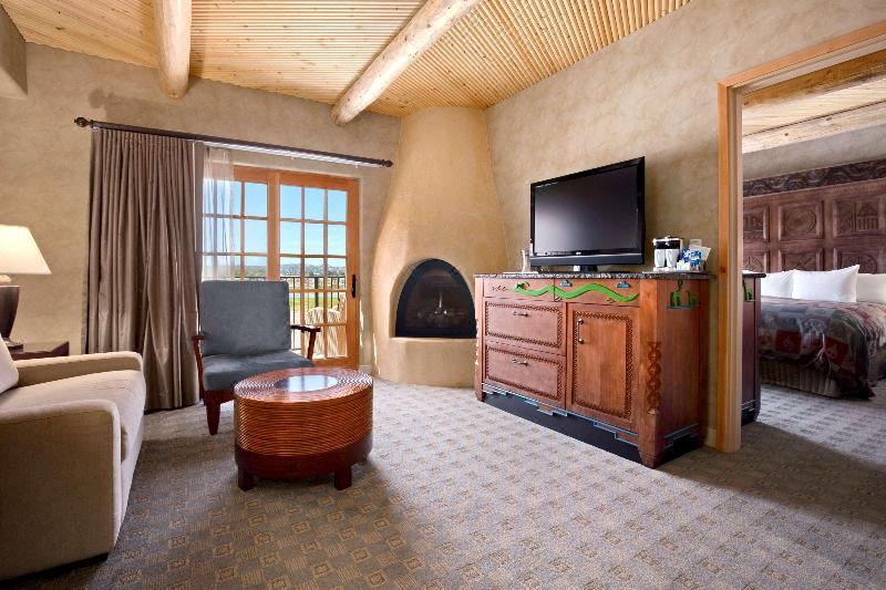 Photo of Livingroom in Nambe Pueblo