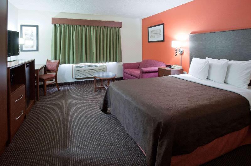 Photo of Bedroom in Coon Rapids