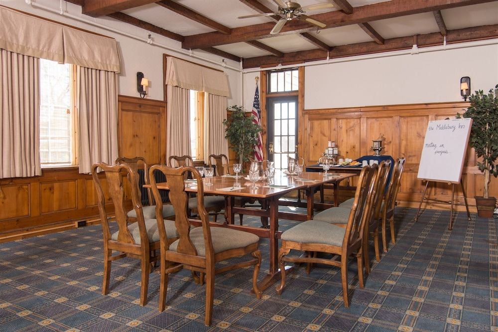 Photo of Livingroom in Middlebury
