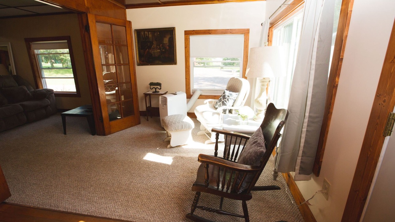 Photo of Livingroom in Ashland