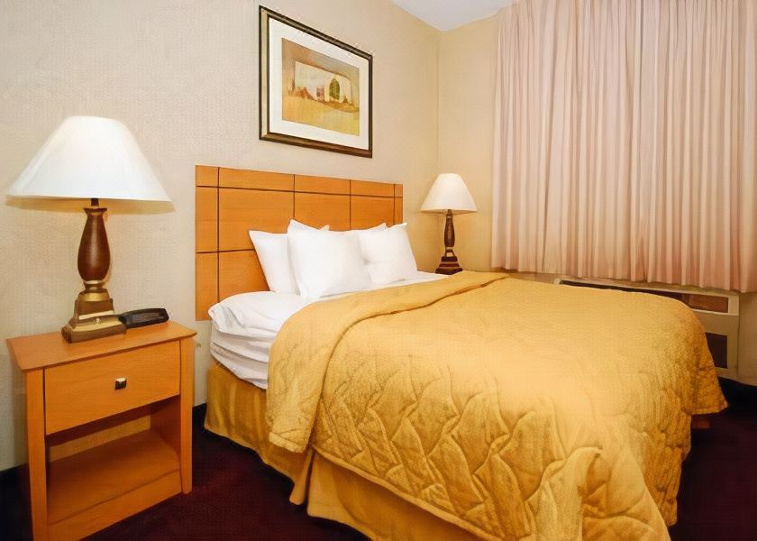 Photo of Bedroom in Ashwaubenon