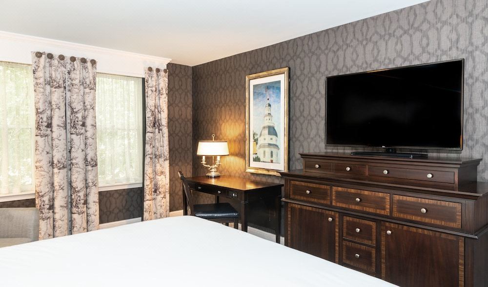 Photo of Bedroom in Historic District