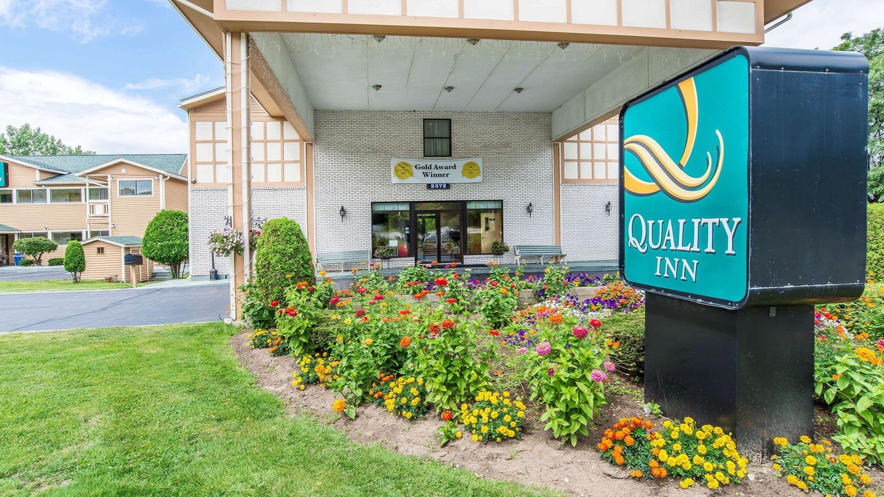 Photo of Buildings in Shelburne