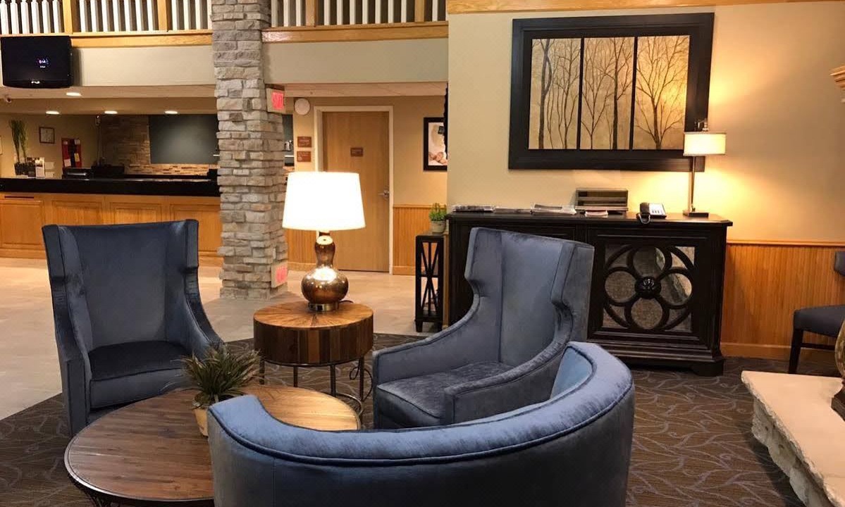 Photo of Livingroom in Long Lake