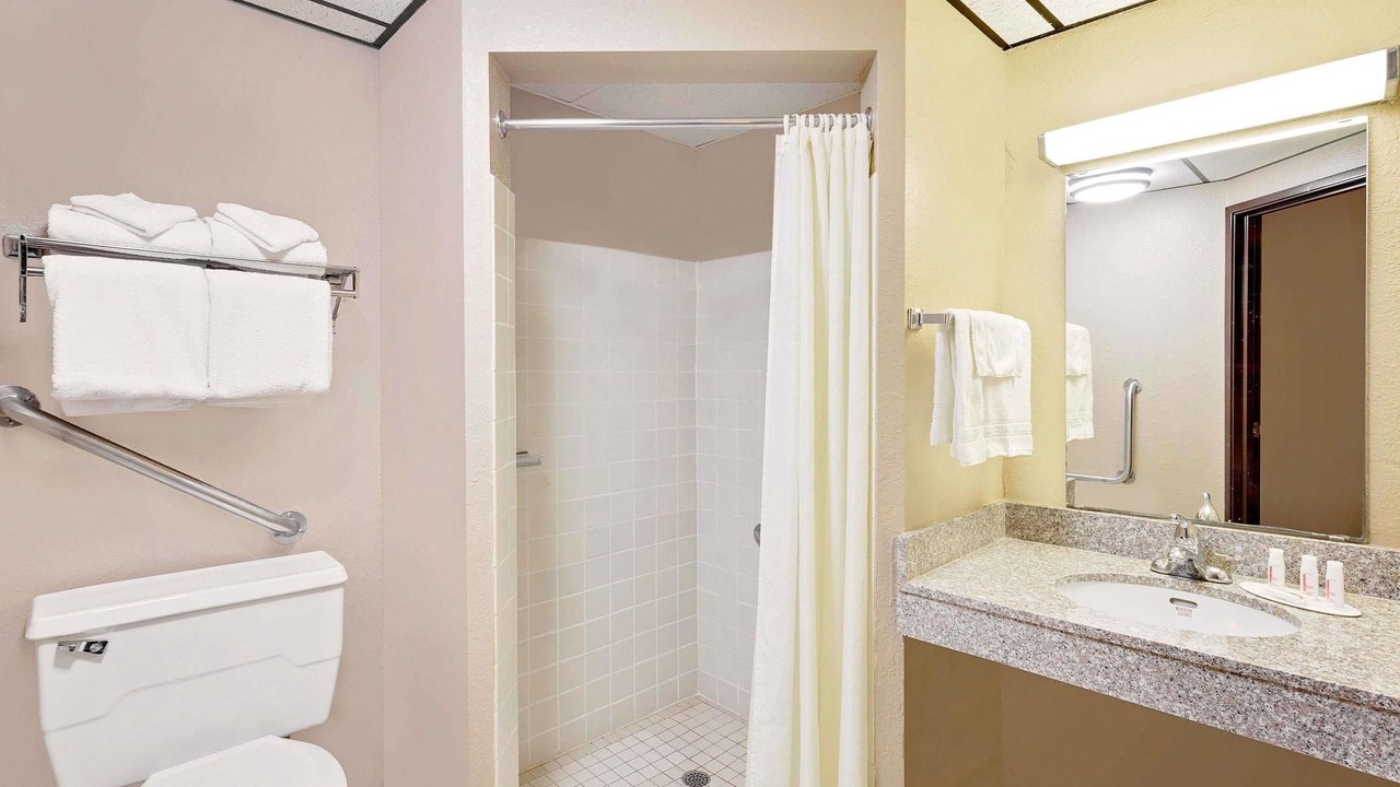 Photo of Bathroom in Winona