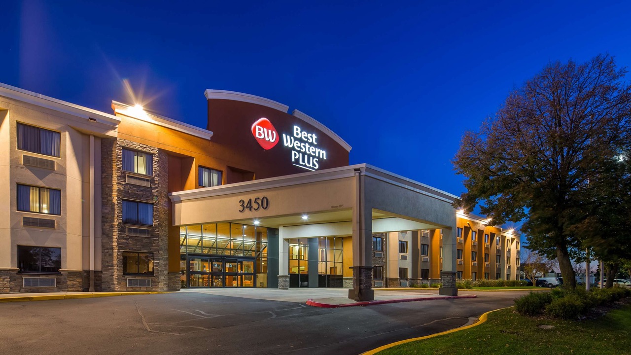 Photo of Buildings in Eagan