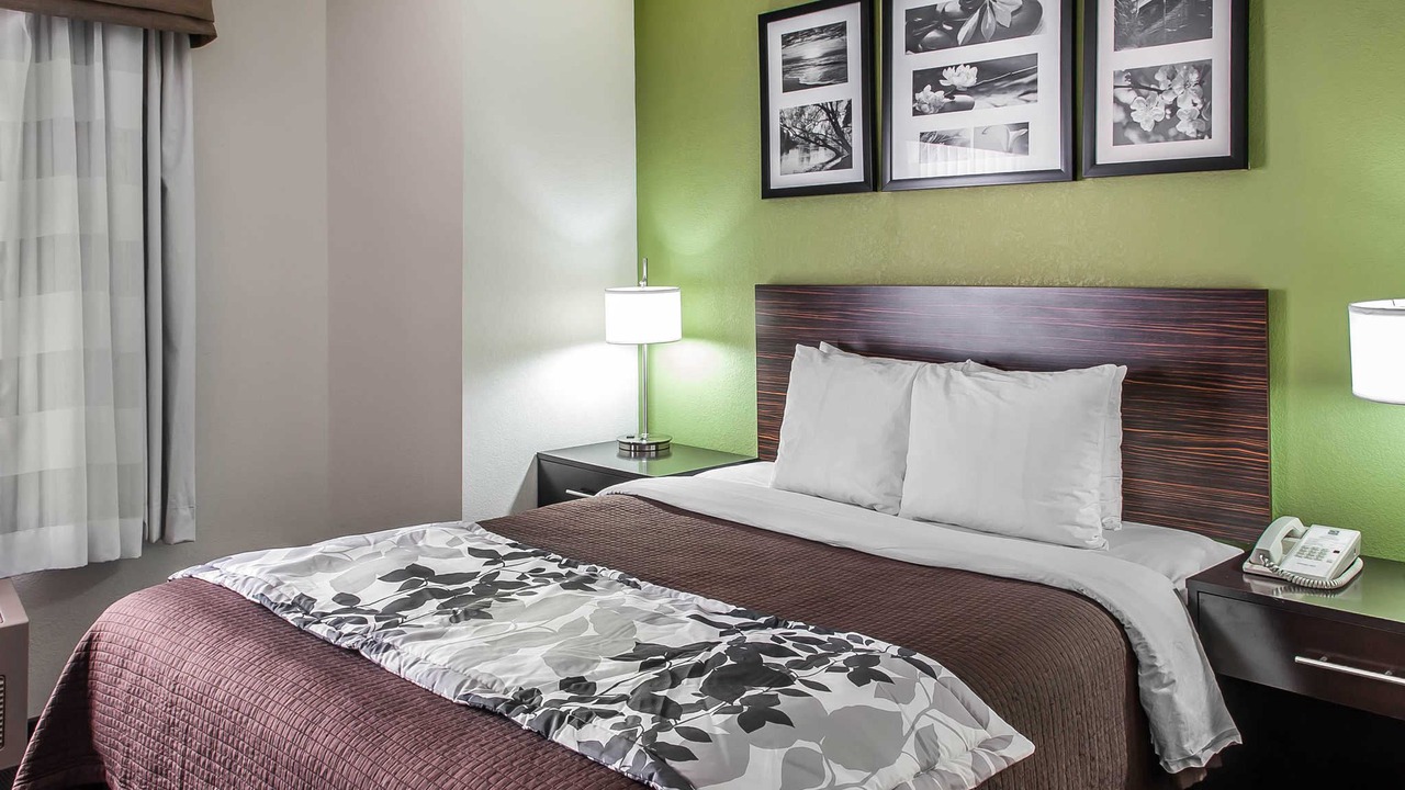 Photo of Bedroom in Victory Hills