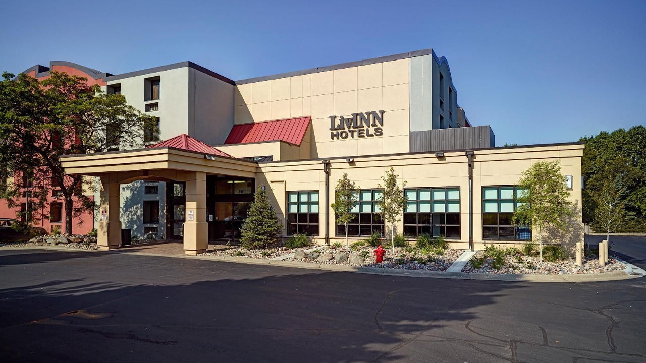 Photo of Buildings in Burnsville