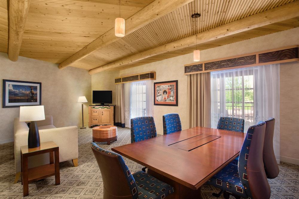 Photo of Livingroom in Nambe Pueblo