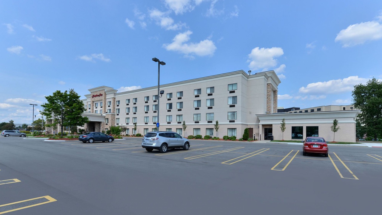 Photo of Buildings in Auburn Hills