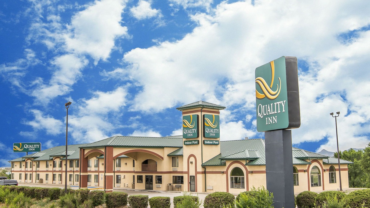 Photo of Buildings in Raton