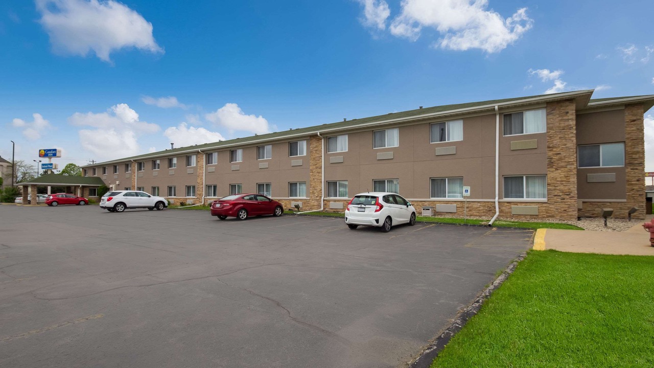 Photo of Buildings in Ashwaubenon
