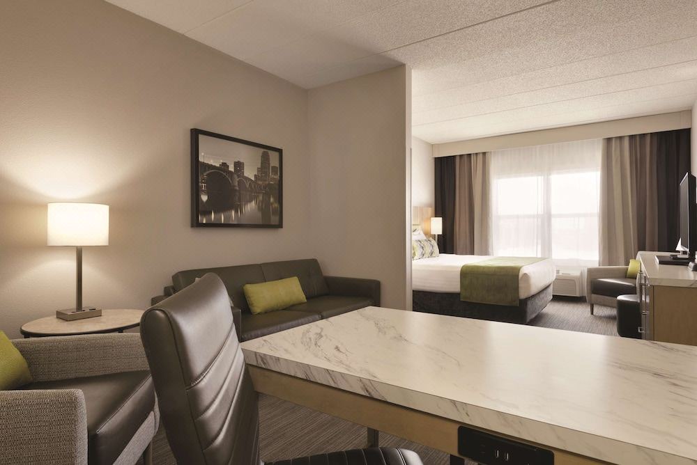 Photo of Livingroom in Shoreview