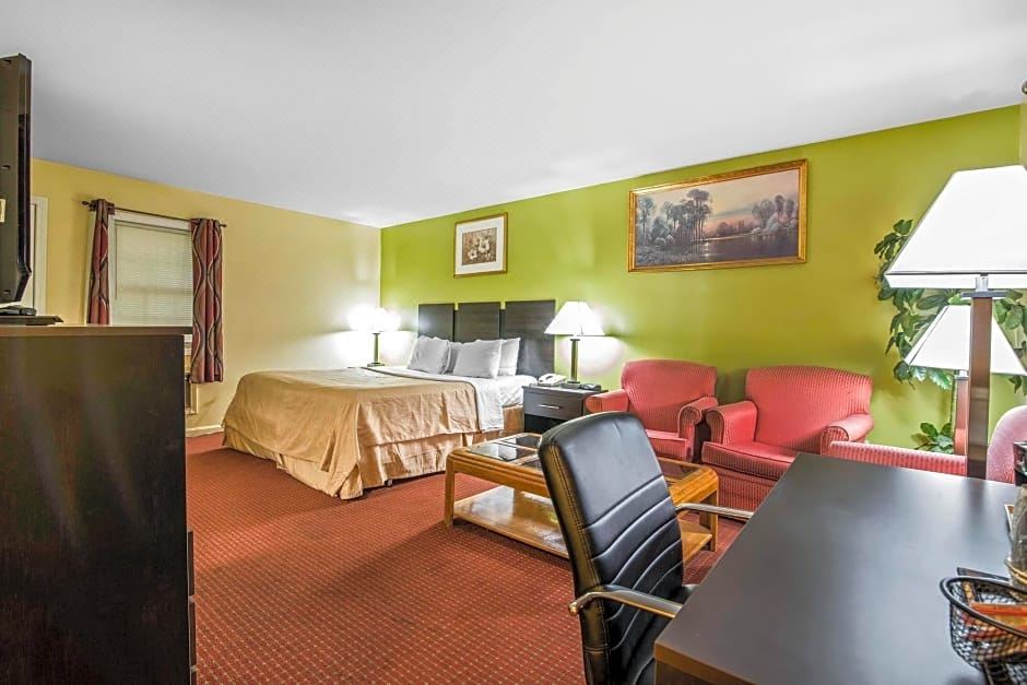Photo of Livingroom in East Haven  Rutland County