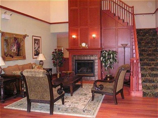 Photo of Livingroom in Halfway