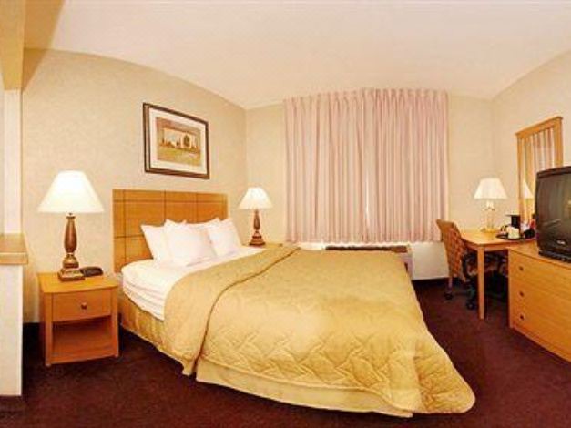 Photo of Bedroom in Ashwaubenon