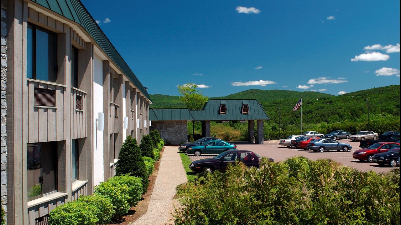Photo of Buildings in Waterbury