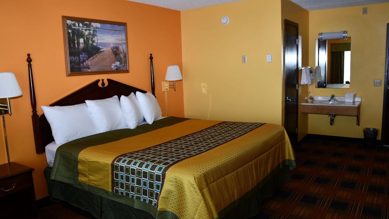 Photo of Bedroom in Faribault