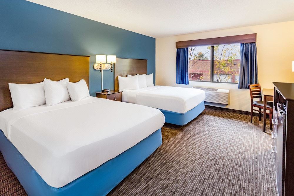Photo of Bedroom in Long Lake