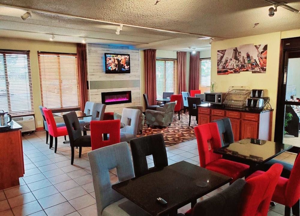 Photo of Livingroom in Canton