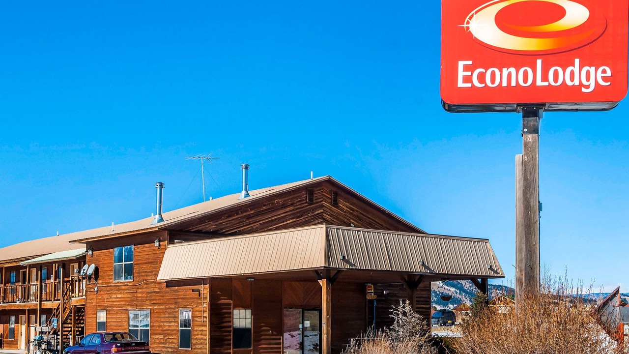 Photo of Buildings in Eagle Nest