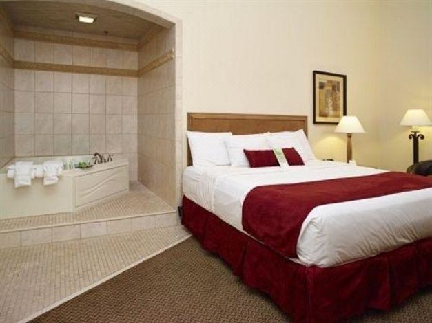 Photo of Bedroom in Burnsville