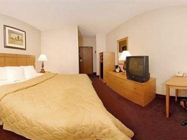 Photo of Bedroom in Ashwaubenon