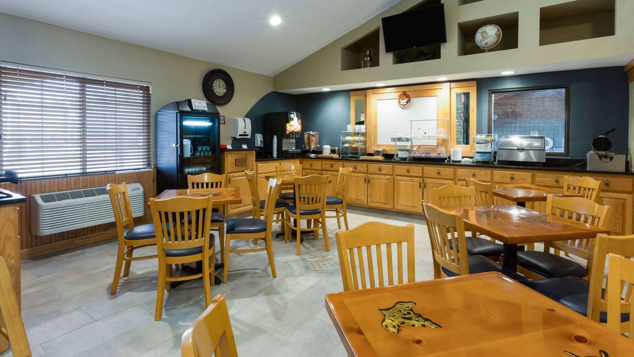 Photo of Livingroom in Long Lake