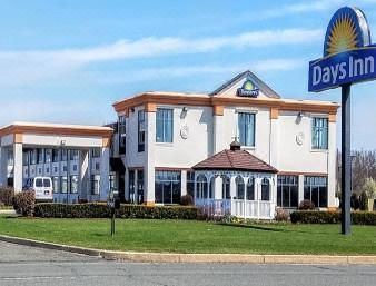 Photo of Buildings in Windsor Locks