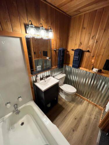 Photo of Bathroom in Red River