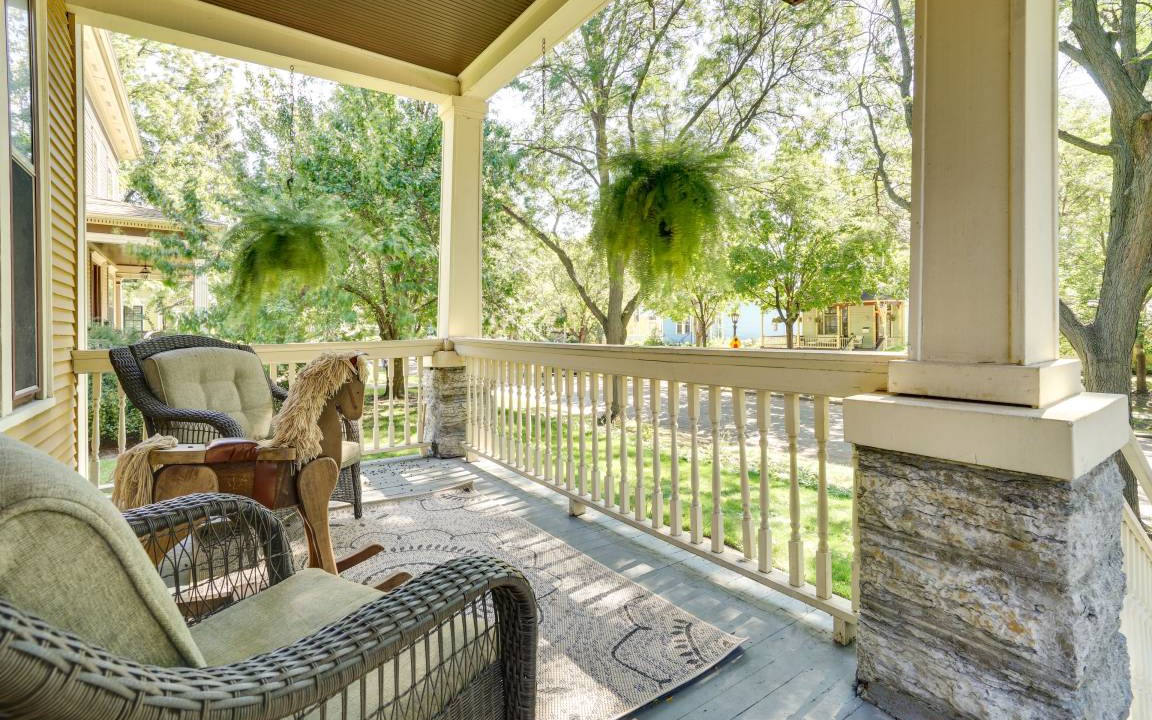 Photo of Patio Balcony in Summit - University