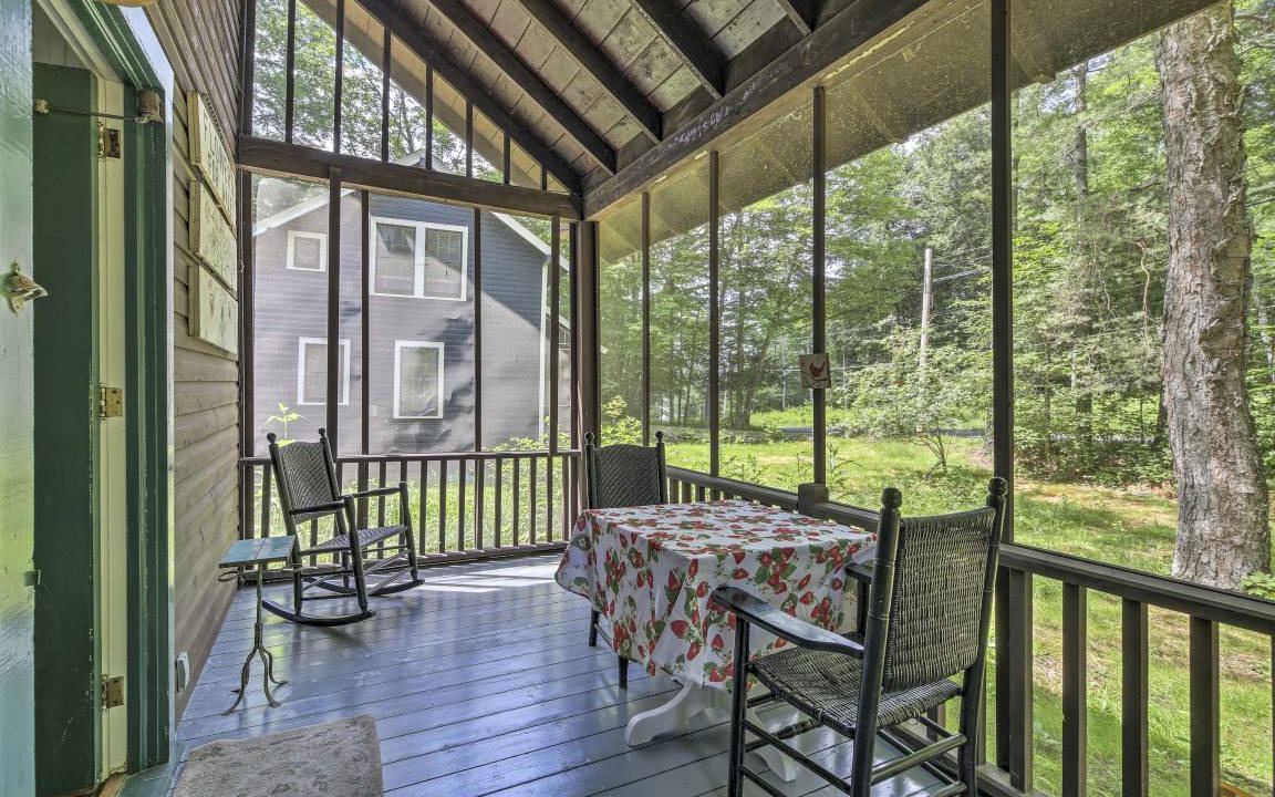 Photo of Patio Balcony in Saranac Lake