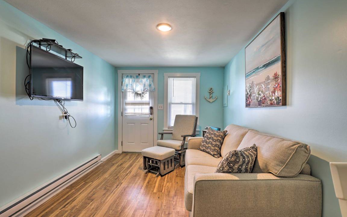 Photo of Livingroom in Salisbury Beach