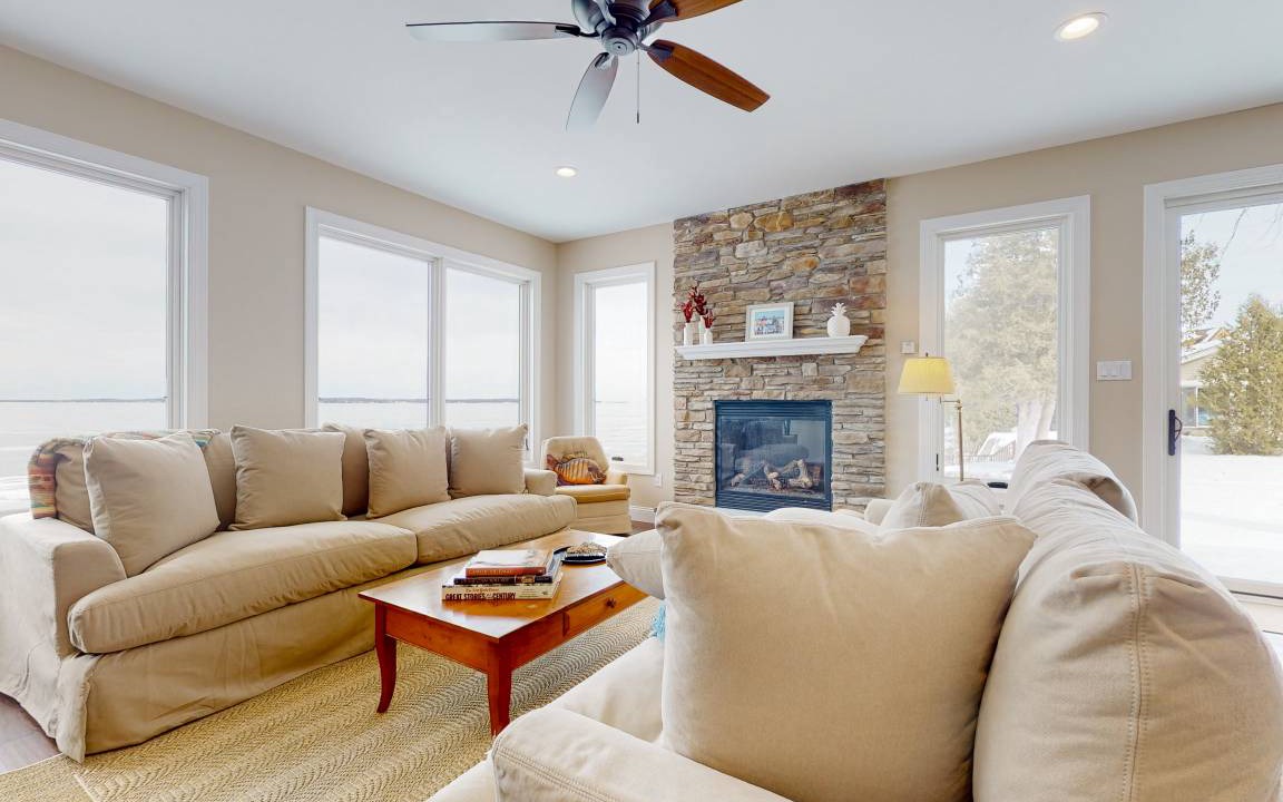 Photo of Livingroom in Malletts Bay