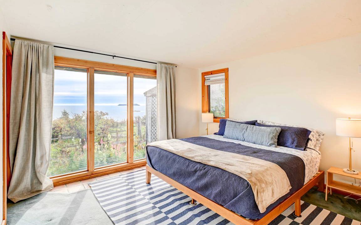 Photo of Bedroom in Jonesport