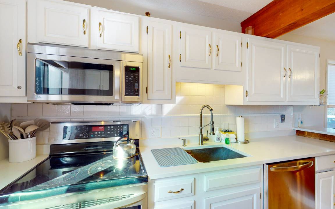 Photo of Kitchen in West Hartford