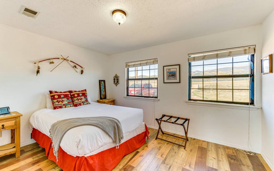 Photo of Bedroom in Eagle Nest