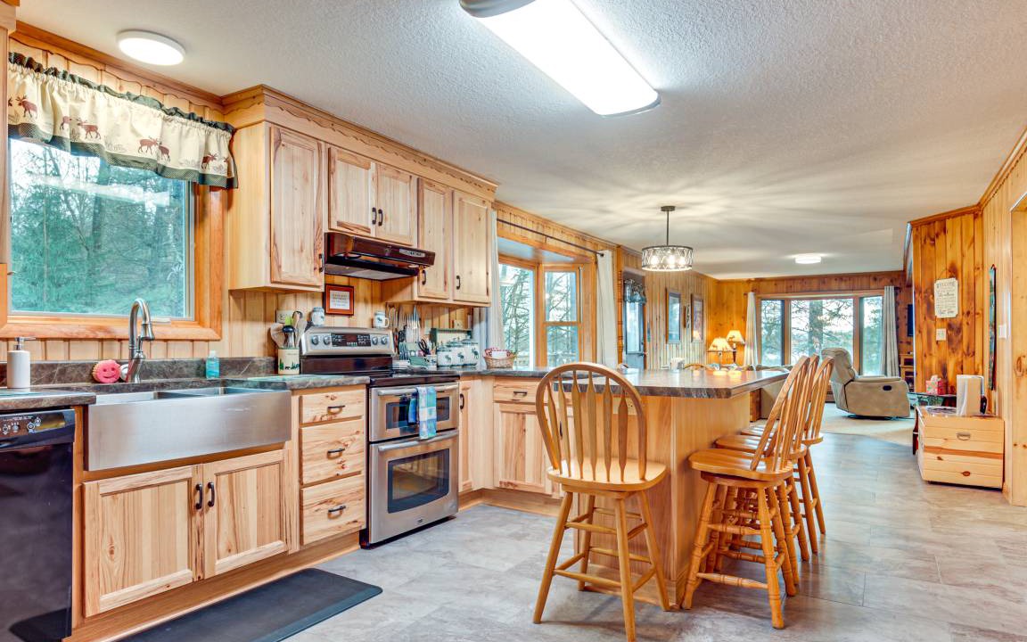 Photo of Kitchen in Arbor Vitae