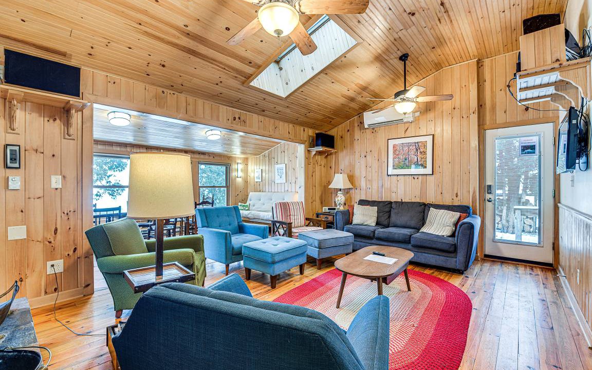 Photo of Livingroom in North Hero