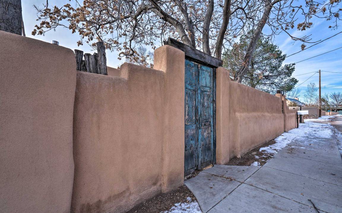 Photo of Others in Downtown Santa Fe