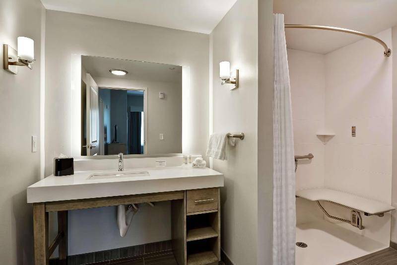 Photo of Bathroom in Hadley