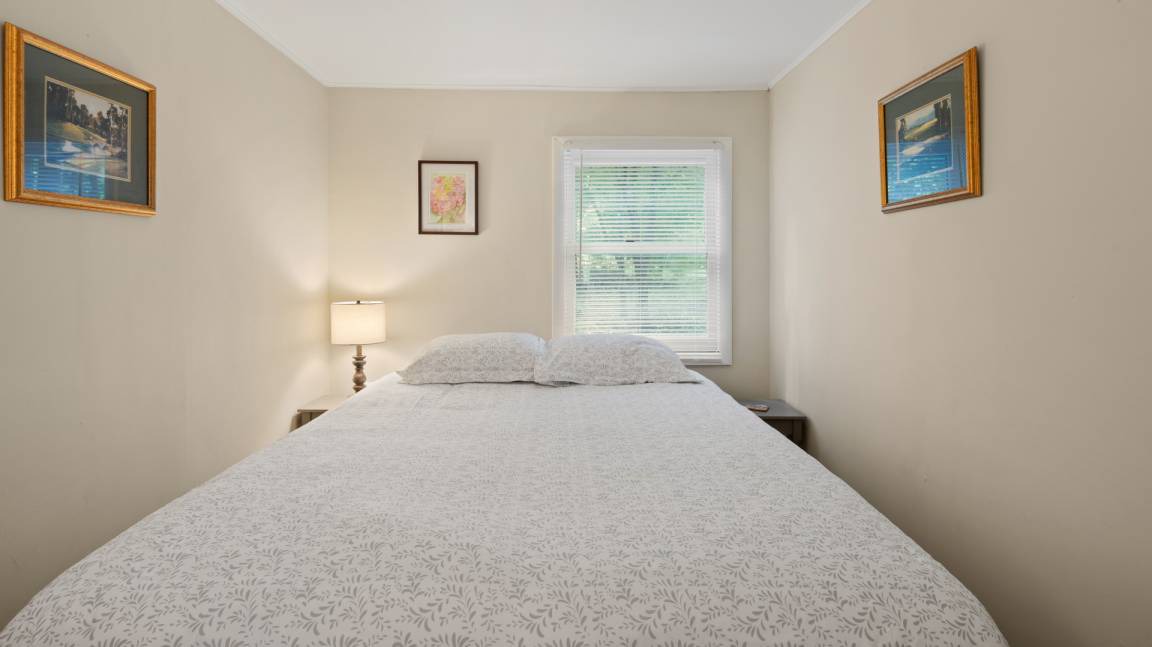 Photo of Bedroom in Malletts Bay