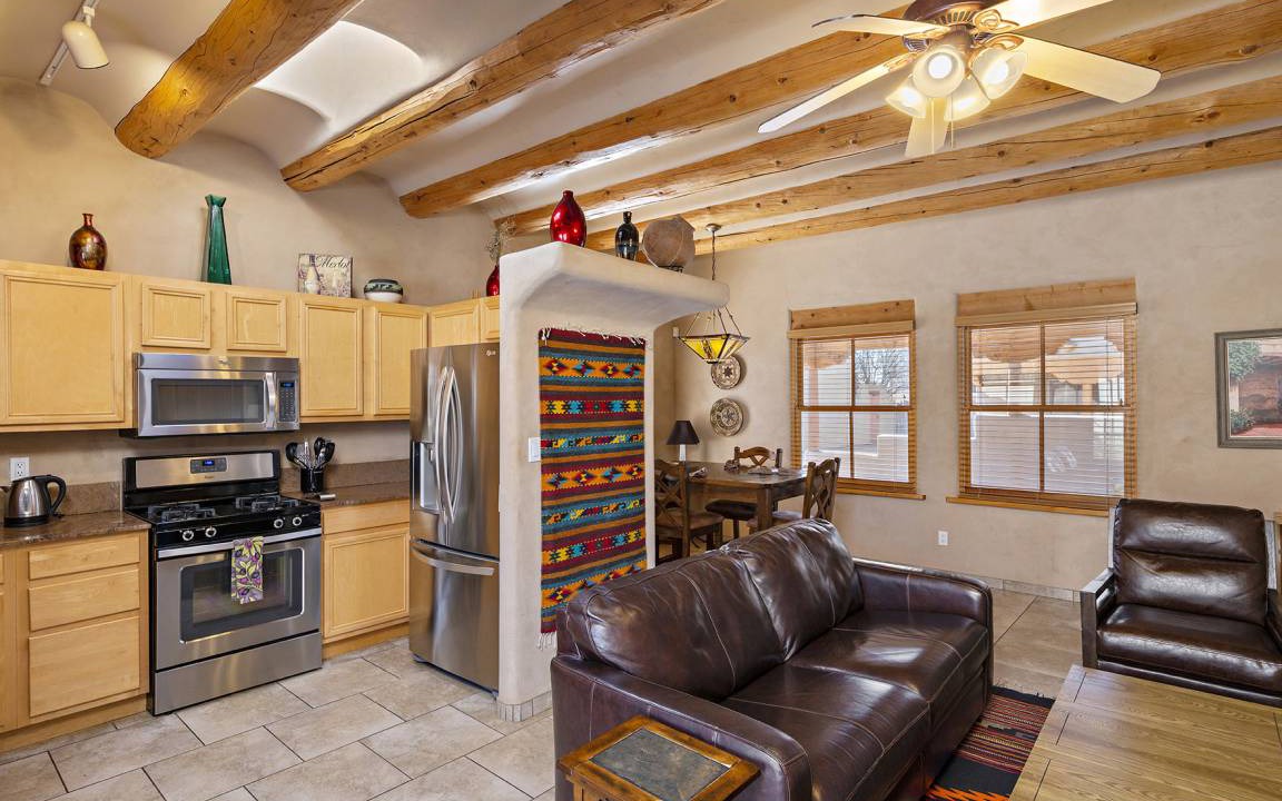 Photo of Livingroom in Northeast Santa Fe