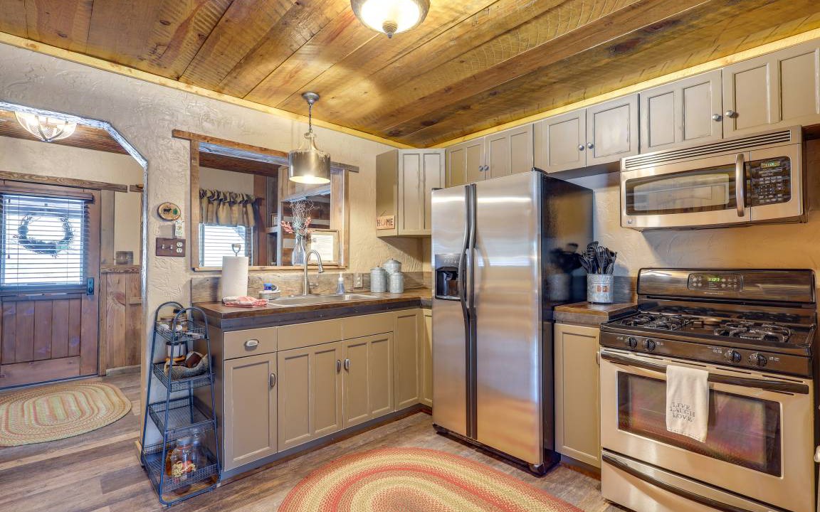 Photo of Kitchen in Jemez Springs