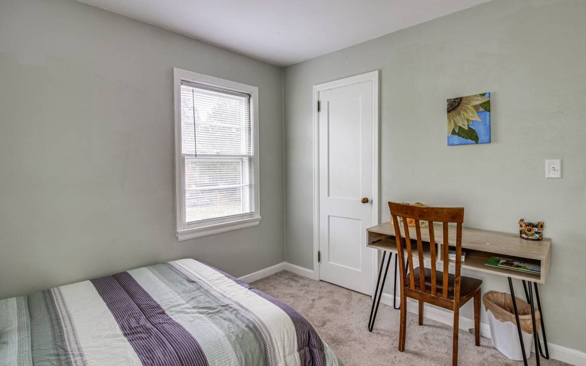 Photo of Bedroom in Lakeside - Lester Park