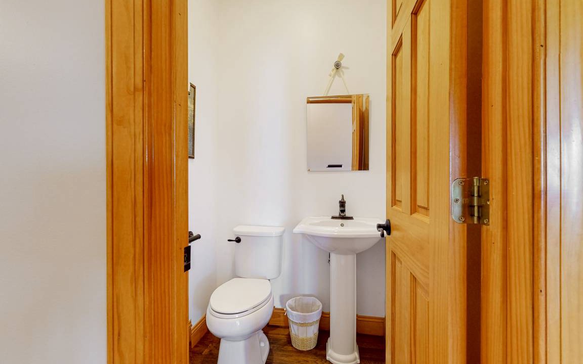 Photo of Bathroom in Malletts Bay