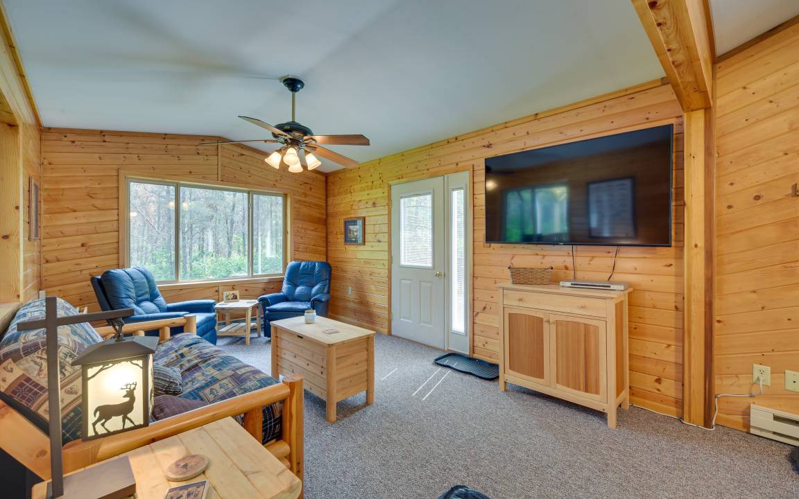 Photo of Livingroom in Solon Springs